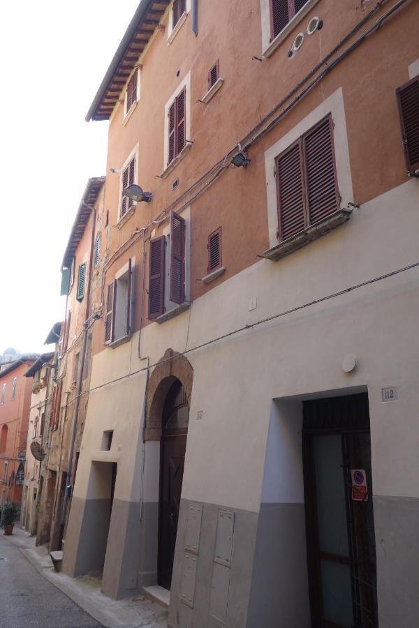 Central- Views - Air Conditioning - Easy Parking -Self Check In Perugia Exterior photo